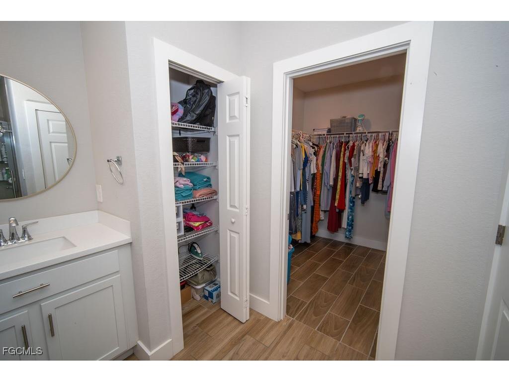 2750 NW 4th Terrace Cape Coral FL 33993 2025017866 image24