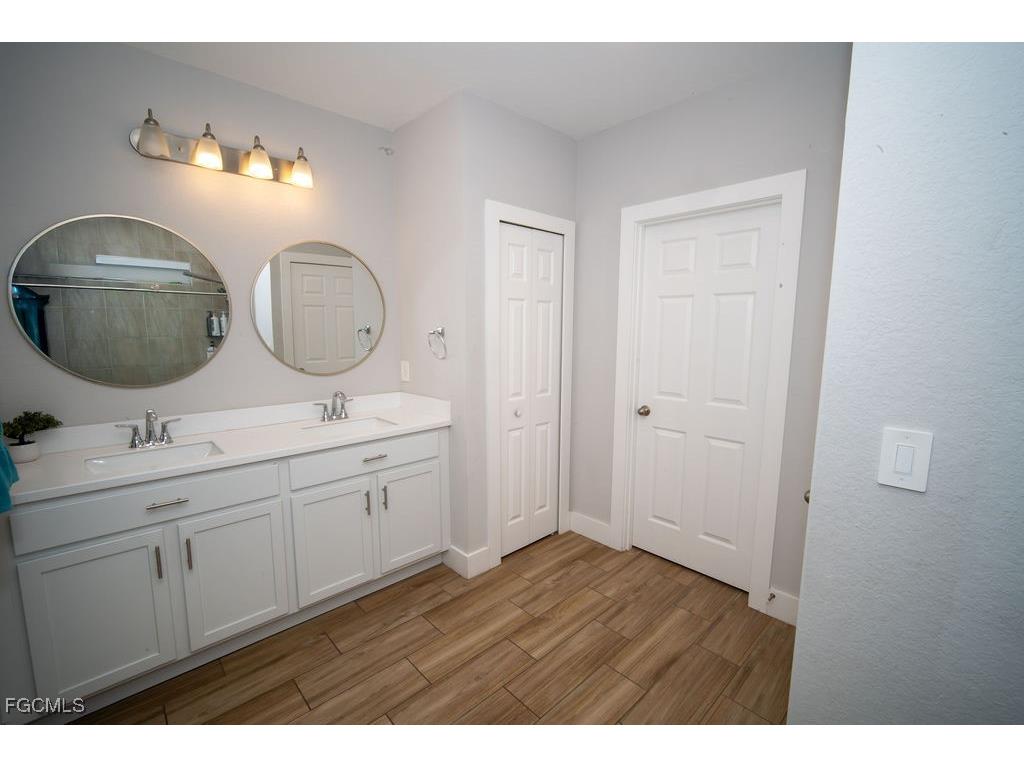 2750 NW 4th Terrace Cape Coral FL 33993 2025017866 image27