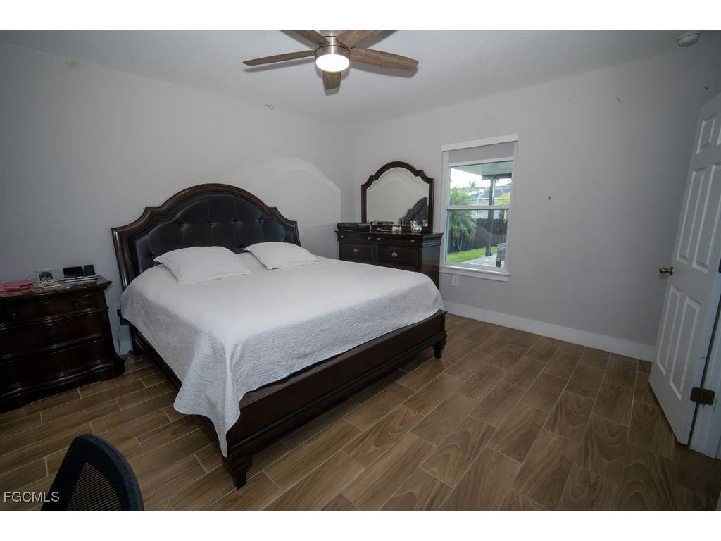 2750 NW 4th Terrace Cape Coral FL 33993 2025017866 image33