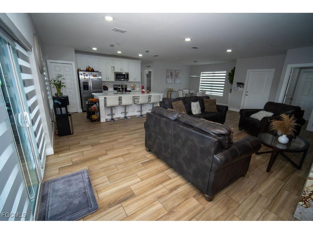 2750 NW 4th Terrace Cape Coral FL 33993 2025017866 image37