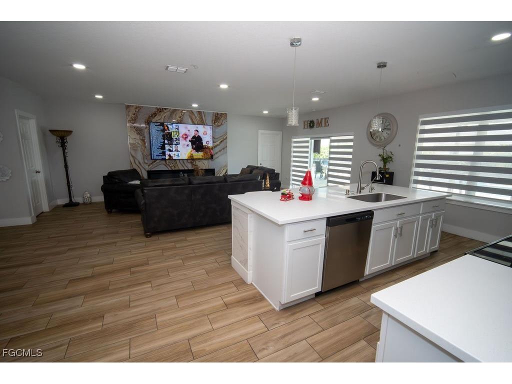 2750 NW 4th Terrace Cape Coral FL 33993 2025017866 image45