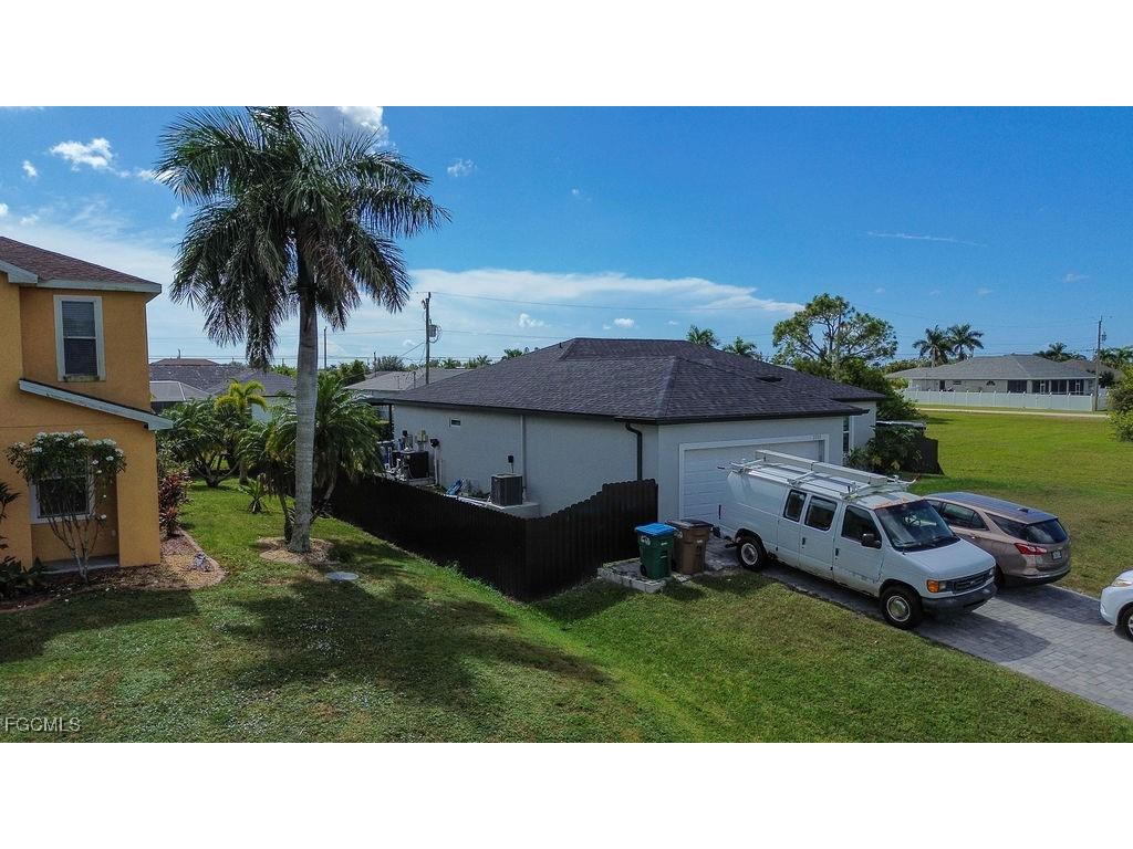 2750 NW 4th Terrace Cape Coral FL 33993 2025017866 image9