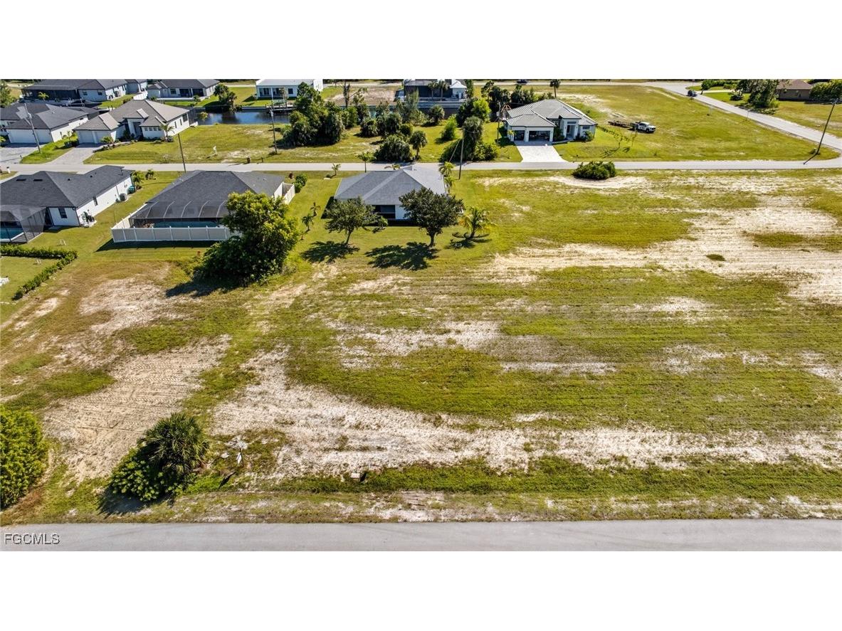 2751 NW 41st Place Cape Coral FL 33993 2025010639 image3