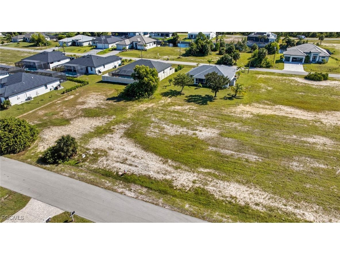 2751 NW 41st Place Cape Coral FL 33993 2025010639 image5