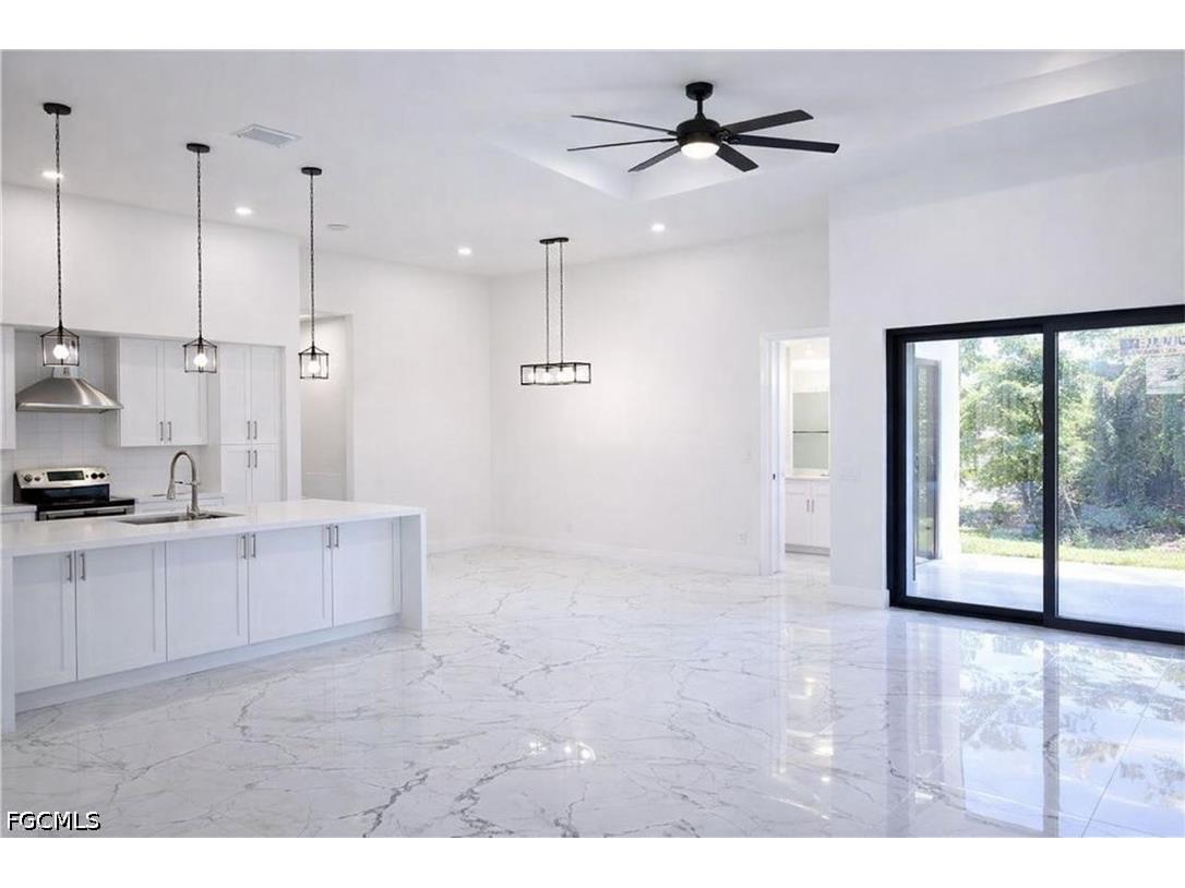 2751 NW 42nd Place Cape Coral FL 33993 2026017596 image4