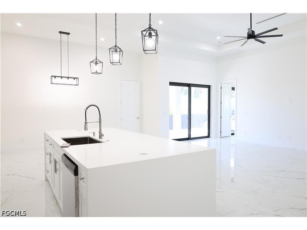2751 NW 42nd Place Cape Coral FL 33993 2026017596 image8