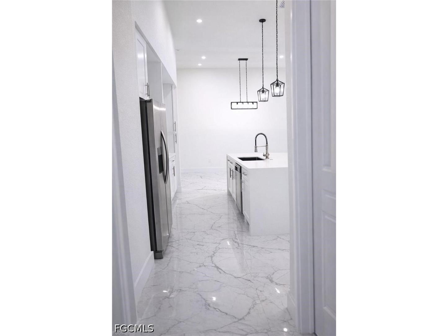2751 NW 42nd Place Cape Coral FL 33993 2026021164 image6