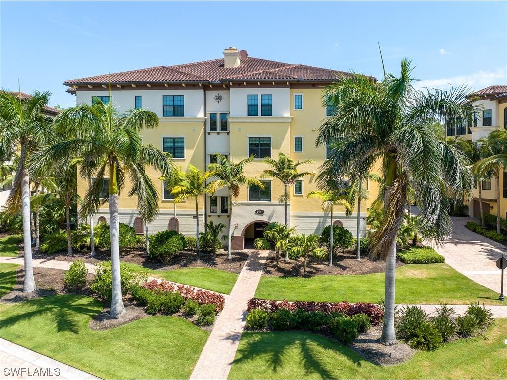 2751 Tiburon Boulevard #102 Naples FL 34109 223064494 image1