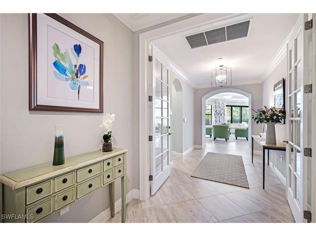 2751 Tiburon Boulevard E #201 Naples FL 34109 225066892 image1