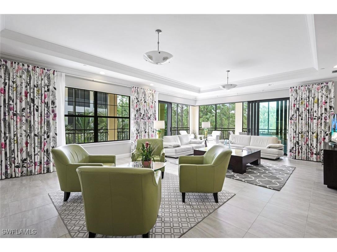 2751 Tiburon Boulevard E #201 Naples FL 34109 225066892 image2