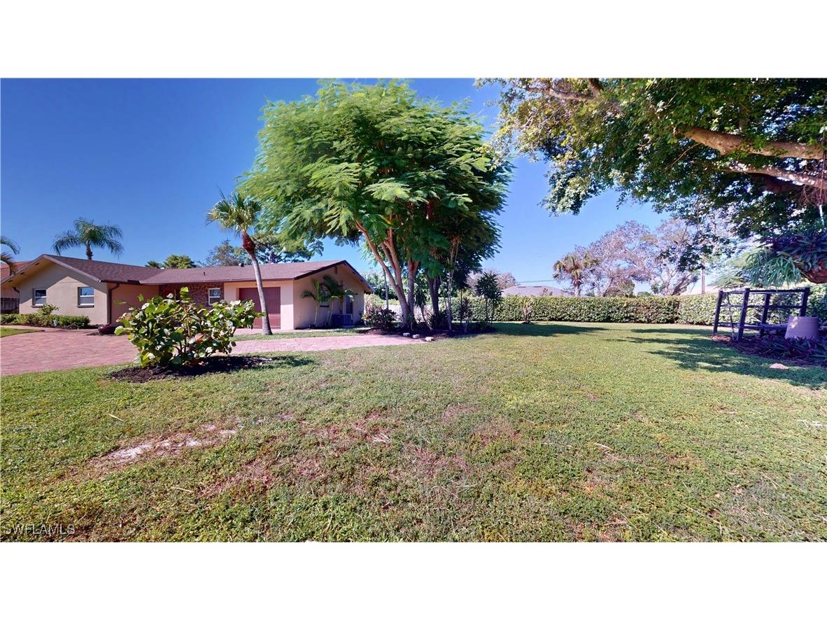 27514 Playa Del Rey Lane Bonita Springs FL 34135 225084397 image1