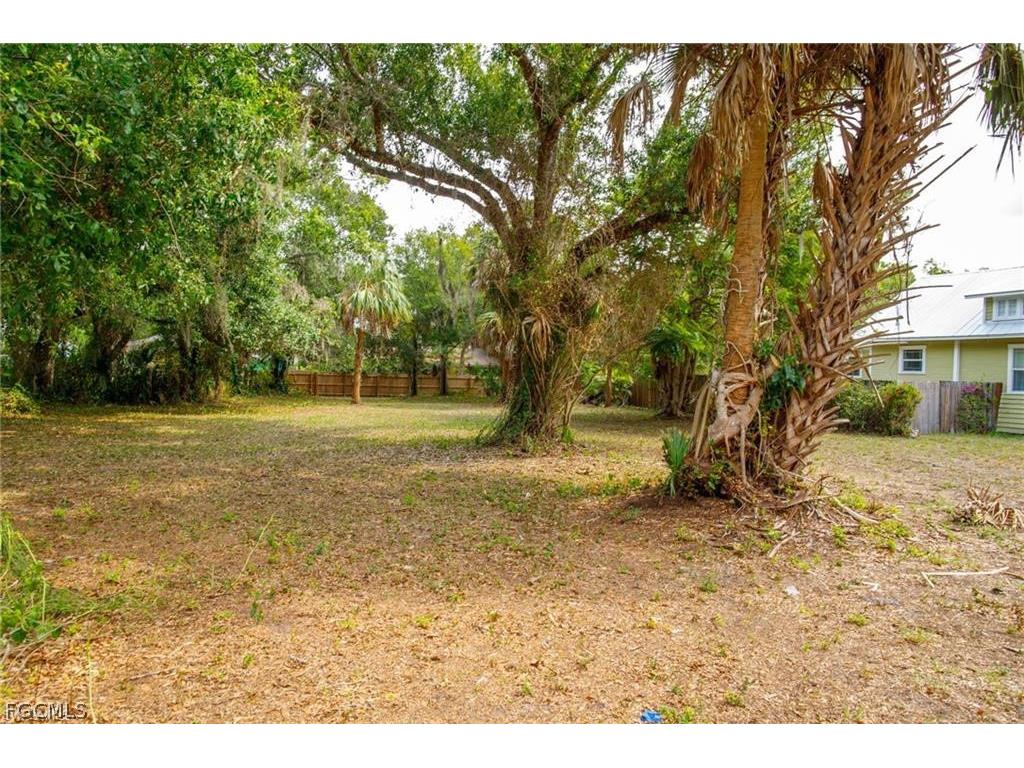 2753 2nd Street Fort Myers FL 33916 2026008347 image2