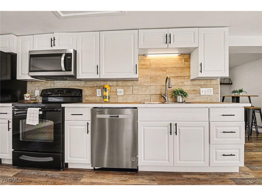 2753 N Ibis Court Saint James City FL 33956 2026004853 image10