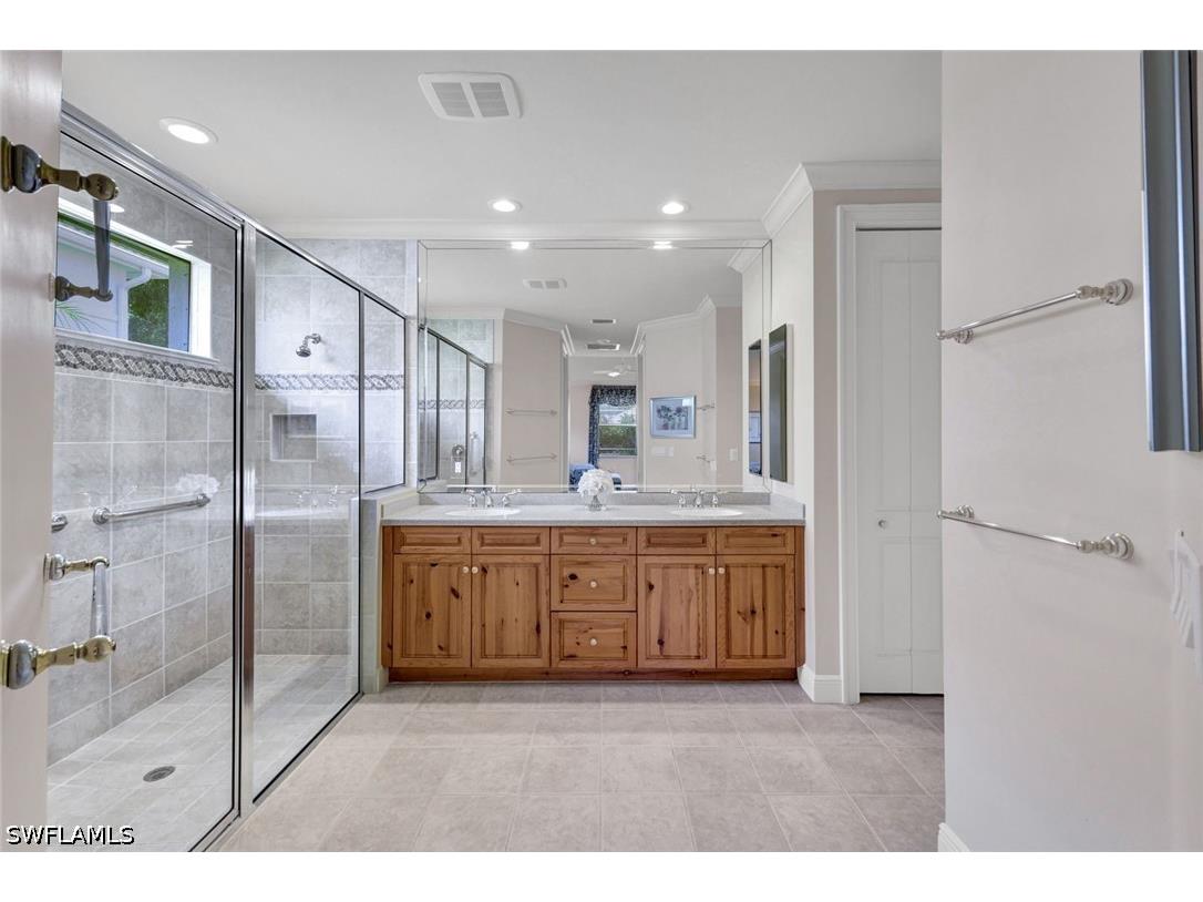 27536 Riverbank Drive Bonita Springs FL 34134 226017423 image17