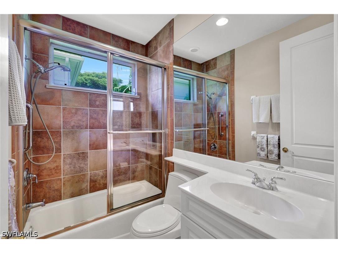 27536 Riverbank Drive Bonita Springs FL 34134 226017423 image22