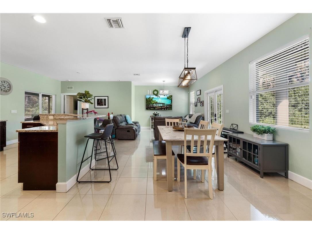 2754 22nd Avenue NE Naples FL 34120 225076773 image11