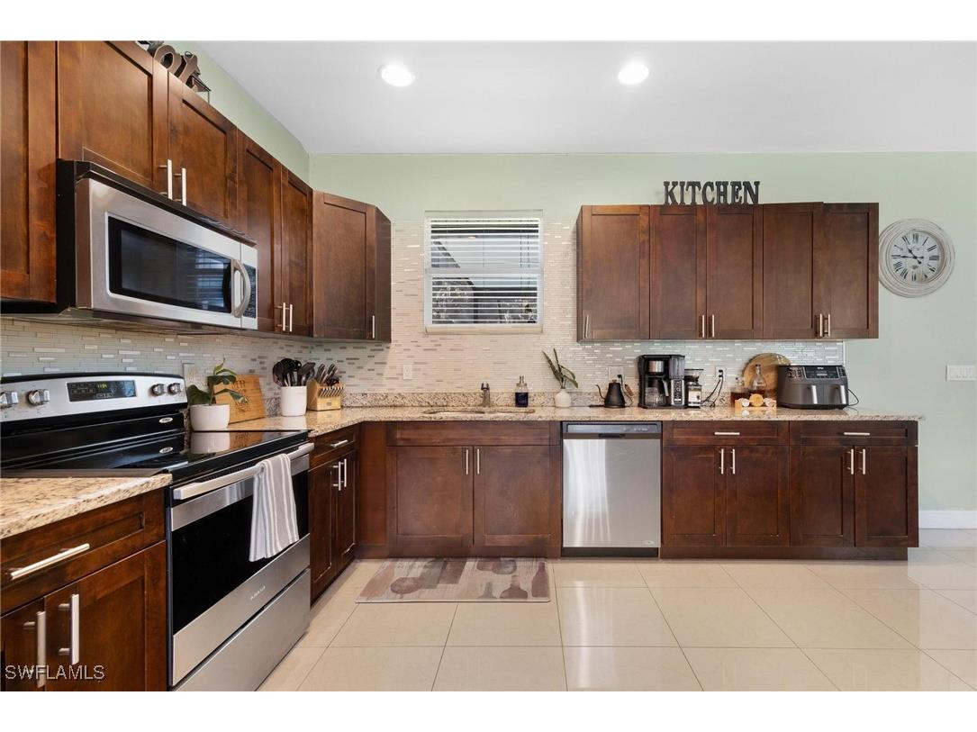 2754 22nd Avenue NE Naples FL 34120 225076773 image13