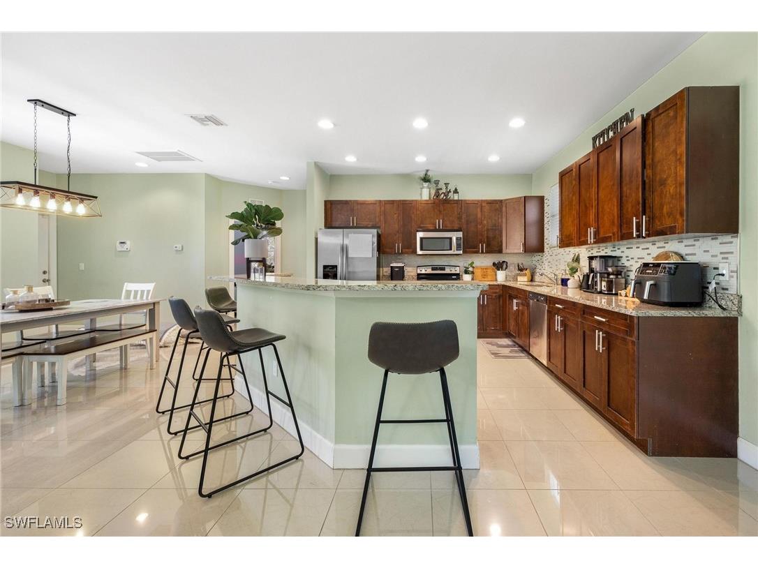 2754 22nd Avenue NE Naples FL 34120 225076773 image15