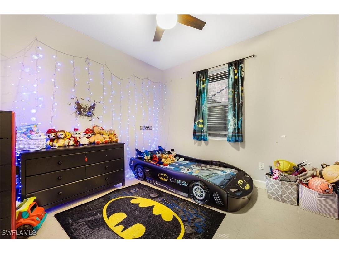 2754 22nd Avenue NE Naples FL 34120 225076773 image18