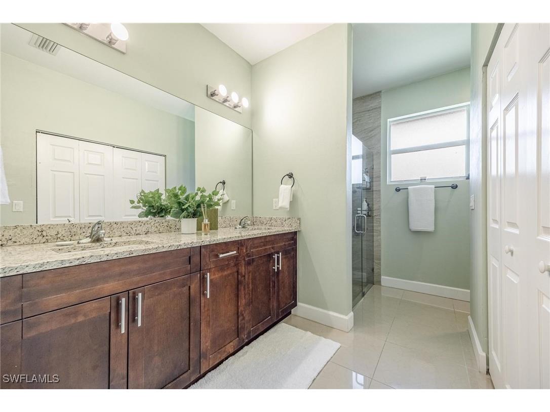 2754 22nd Avenue NE Naples FL 34120 225076773 image22