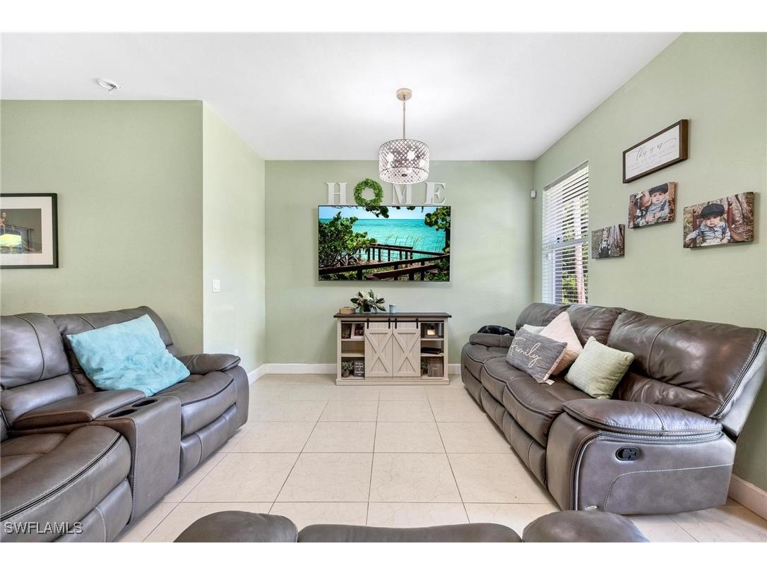 2754 22nd Avenue NE Naples FL 34120 225076773 image6