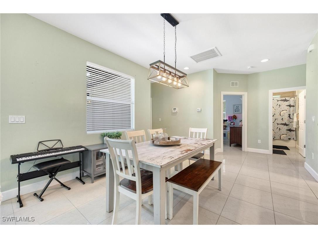 2754 22nd Avenue NE Naples FL 34120 225076773 image9