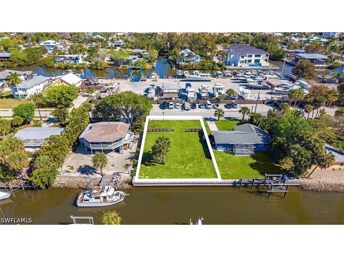 2754 Bayview Drive Naples FL 34112 226012894 image1