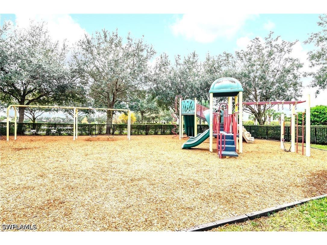 2754 Citrus Street Naples FL 34120 226013781 image26