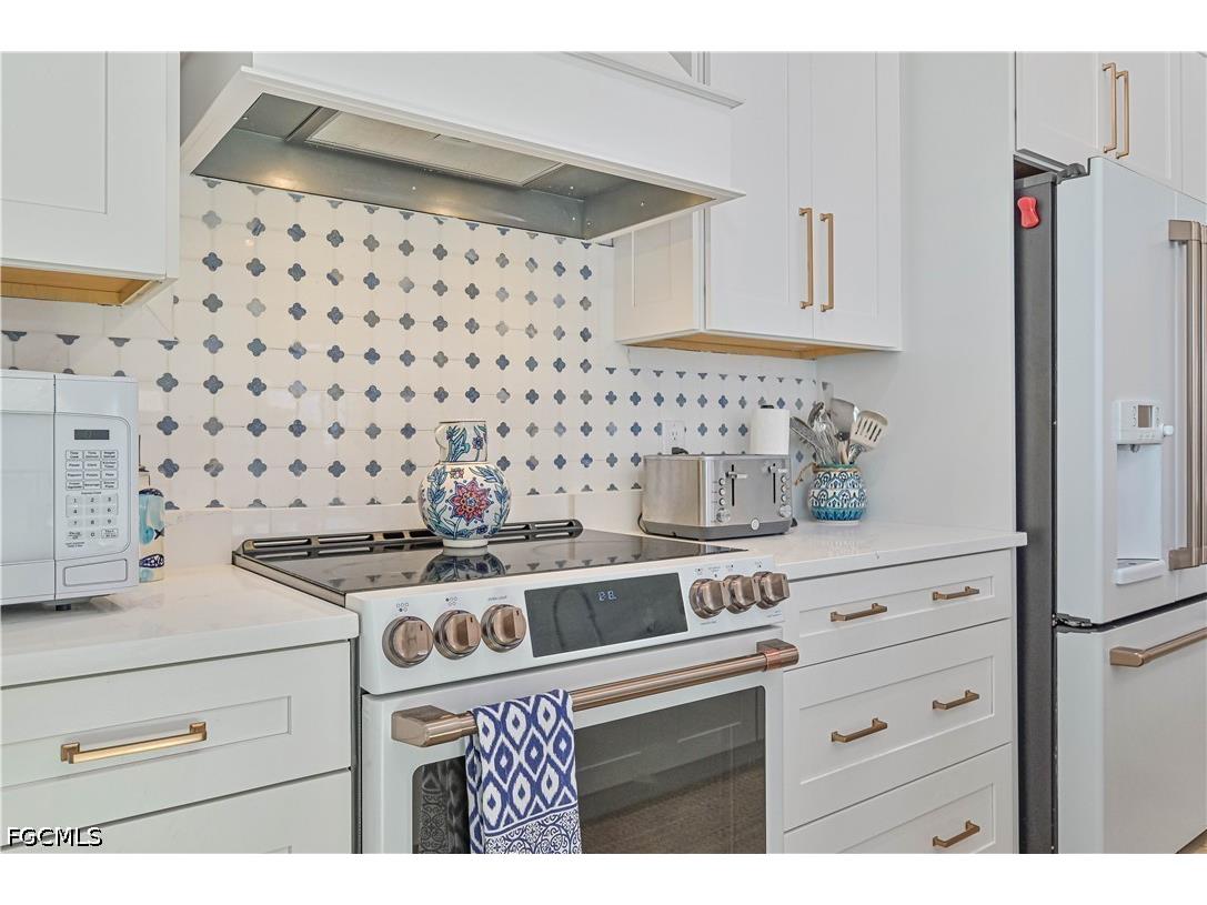 27541 Hickory Bay Drive Bonita Springs FL 34134 2026015197 image13