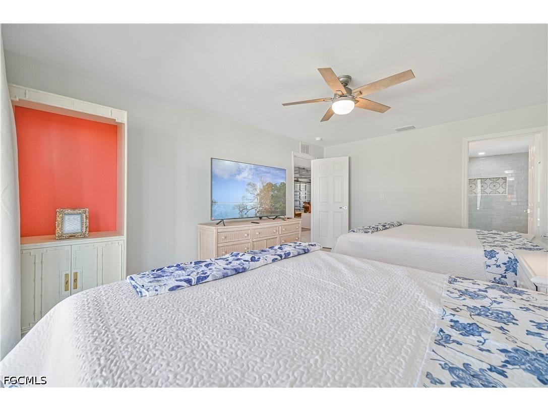 27541 Hickory Bay Drive Bonita Springs FL 34134 2026015197 image25