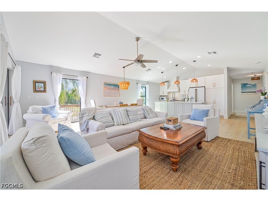 27541 Hickory Bay Drive Bonita Springs FL 34134 2026015197 image6