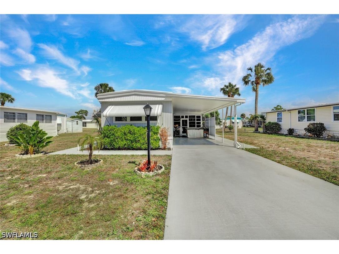 27543 Hoenie Drive Bonita Springs FL 34135 226013301 image1