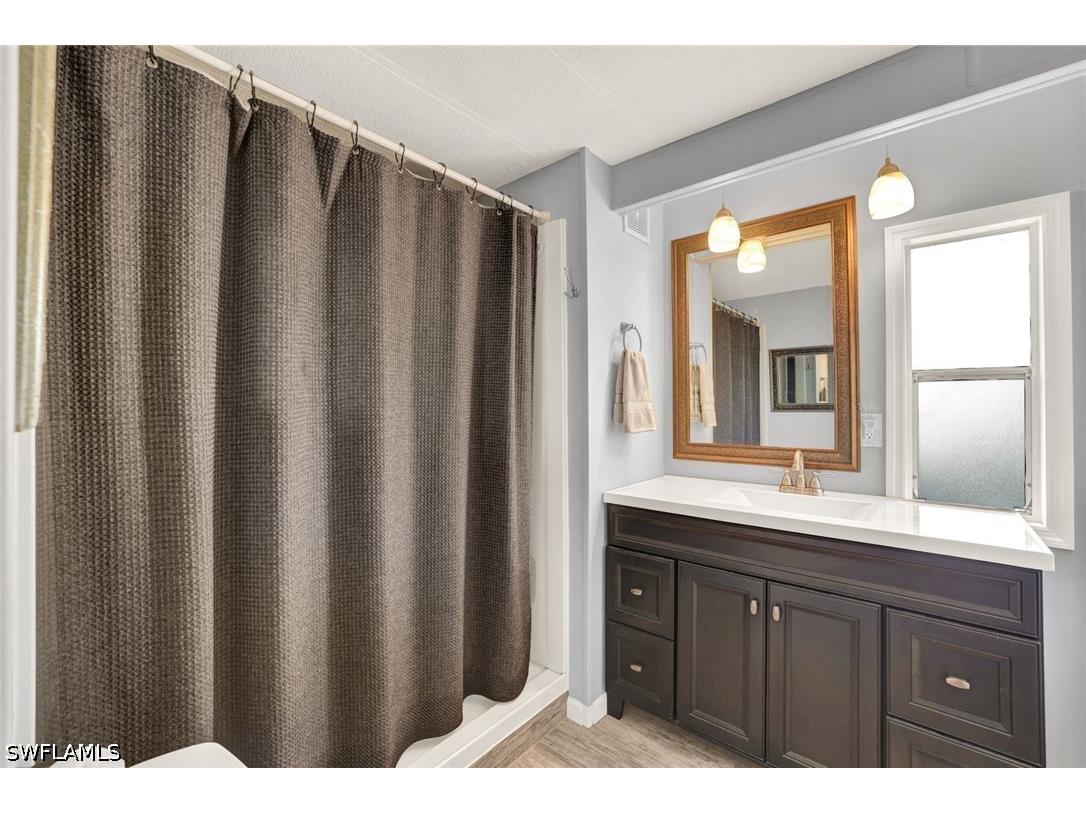 27543 Hoenie Drive Bonita Springs FL 34135 226013301 image15