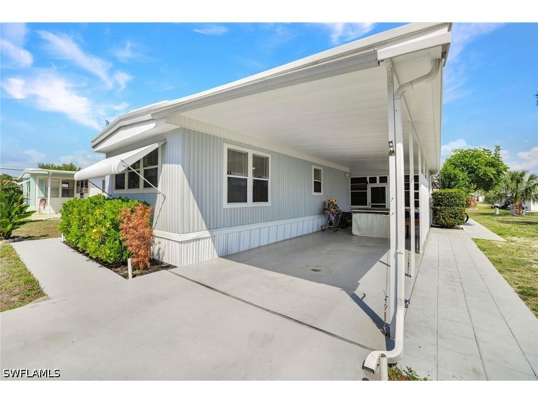 27543 Hoenie Drive Bonita Springs FL 34135 226013301 image2