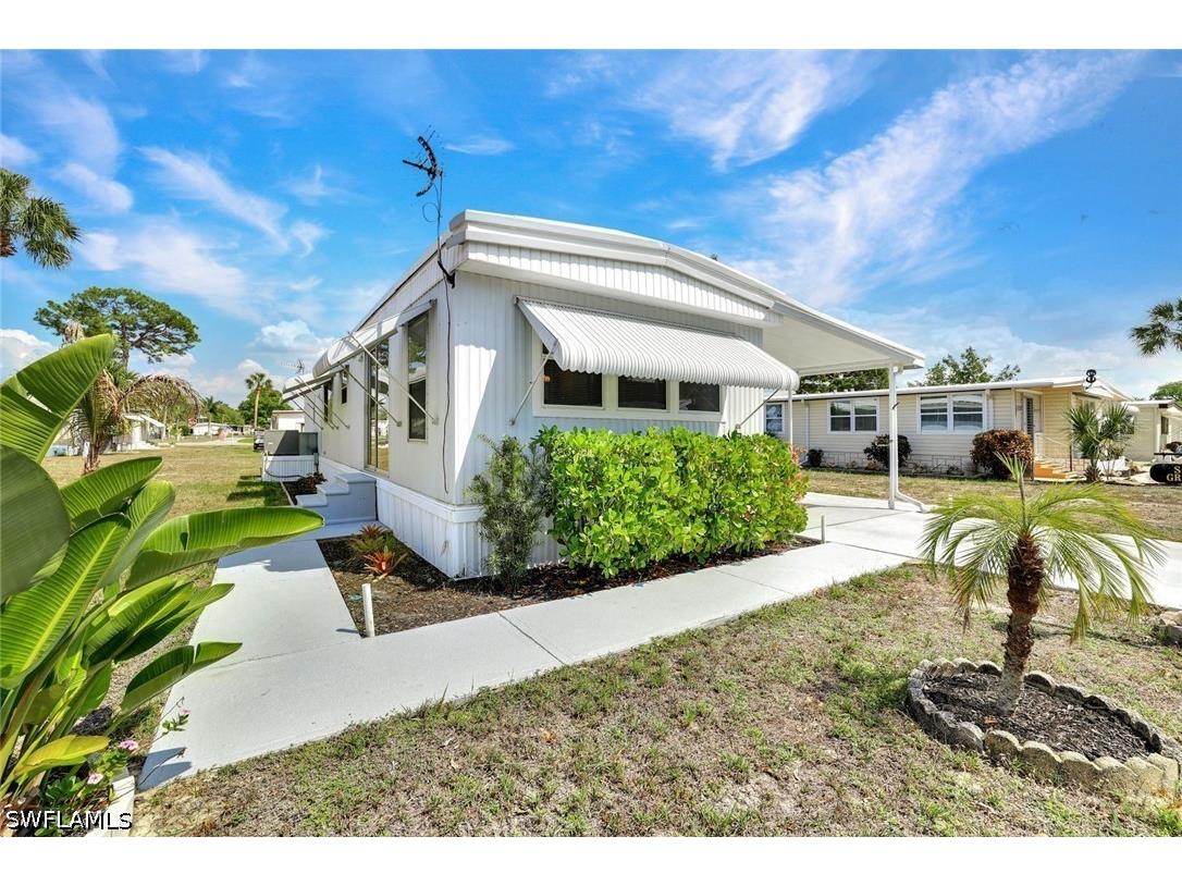 27543 Hoenie Drive Bonita Springs FL 34135 226013301 image5