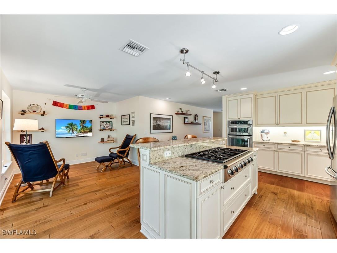 2755 70th Street SW Naples FL 34105 224080946 image1