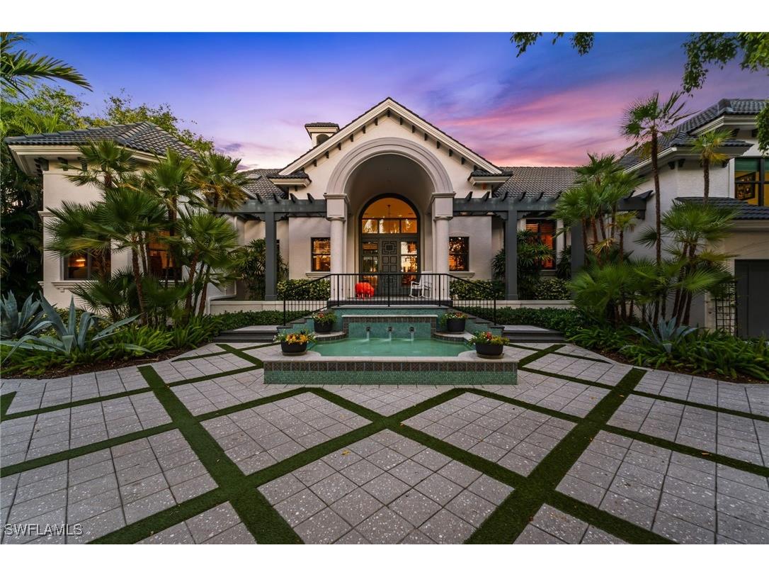 2755 Lantern Lane Naples FL 34102 225067765 image1