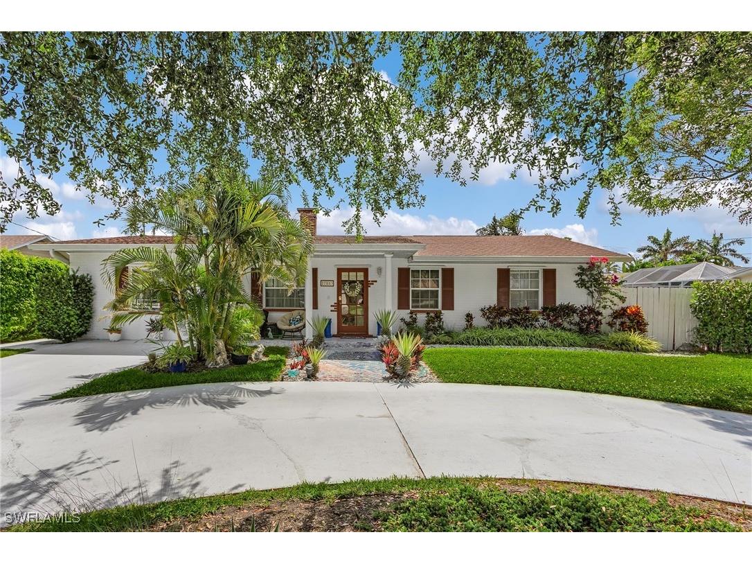 27553 Playa Del Rey Lane Bonita Springs FL 34135 225045087 image4