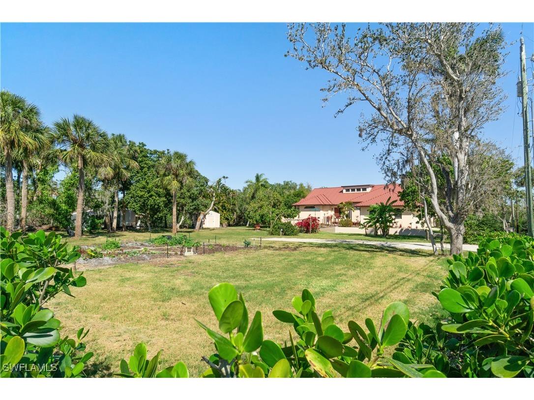 27557 Shore Drive Bonita Springs FL 34134 225077782 image10