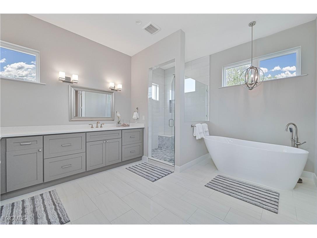 27570 Tarpon Way Bonita Springs FL 34134 2025026263 image41