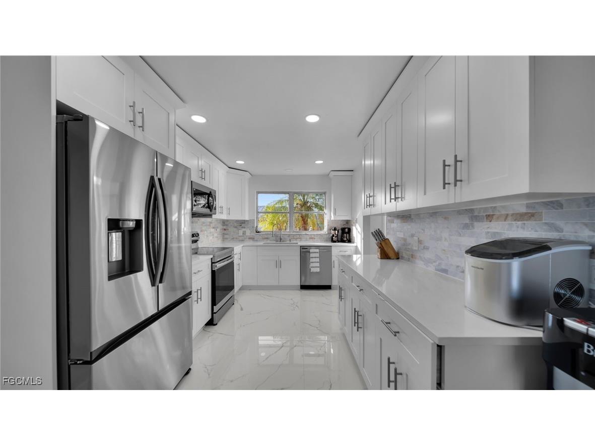 2758 Bruce Street Matlacha FL 33993 2025005859 image27