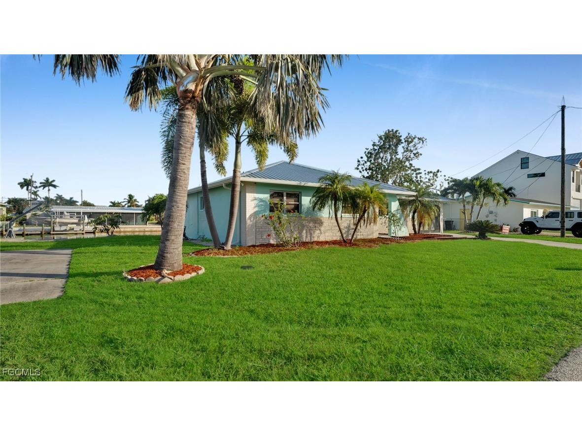 2758 Bruce Street Matlacha FL 33993 2025005859 image3