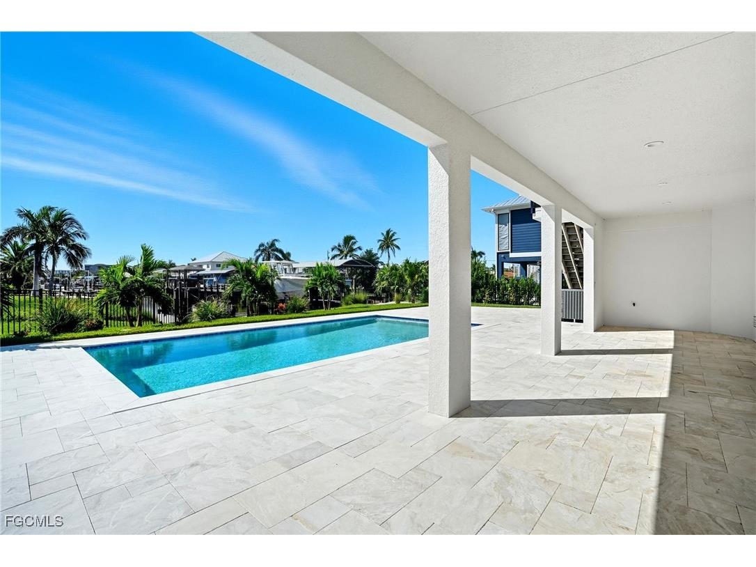 276 Albatross Street Fort Myers Beach FL 33931 2025010530 image32