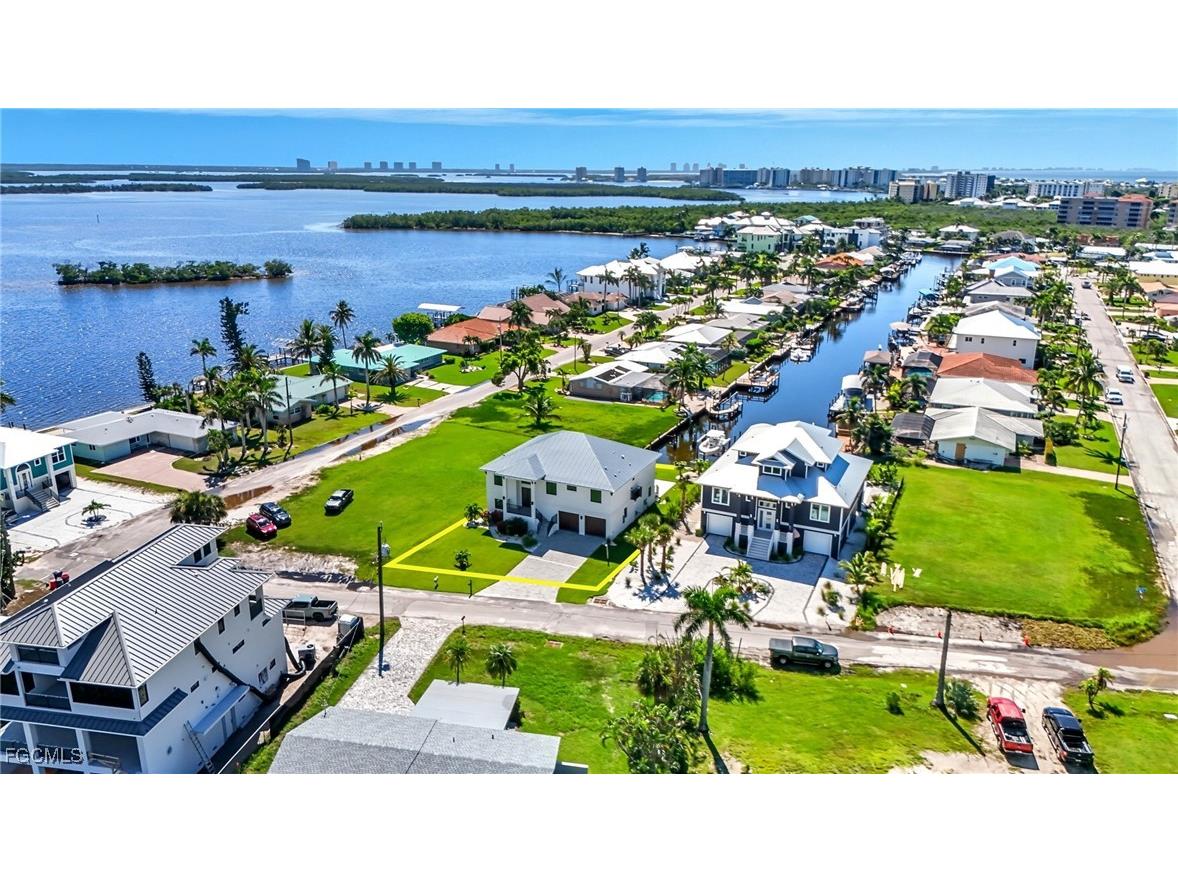 276 Albatross Street Fort Myers Beach FL 33931 2025010530 image37