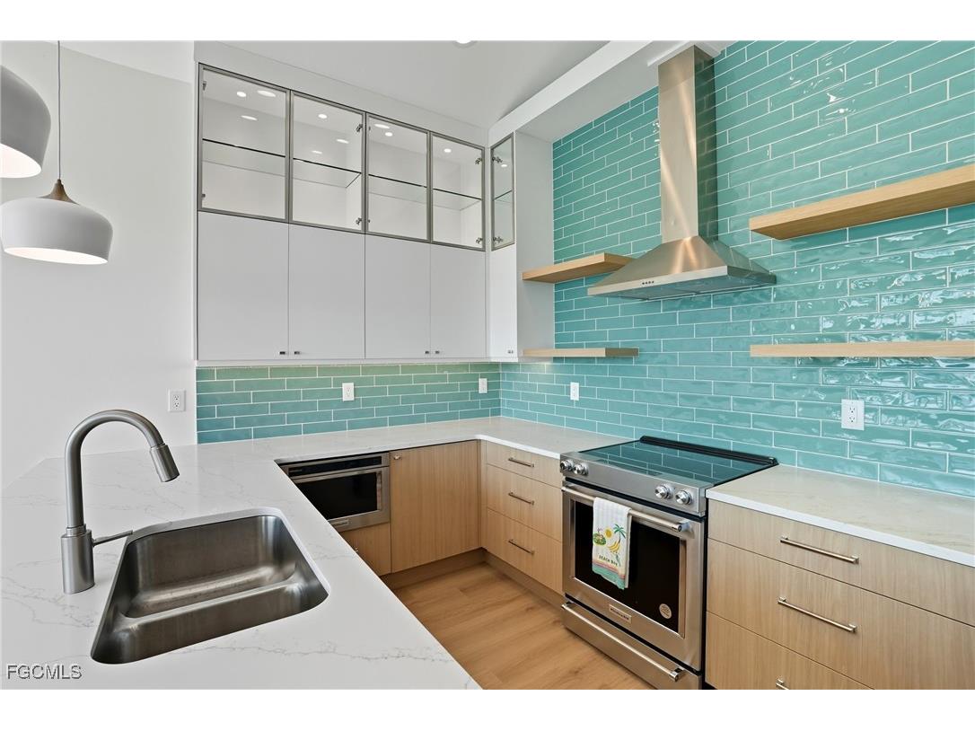 276 Albatross Street Fort Myers Beach FL 33931 2025010530 image9