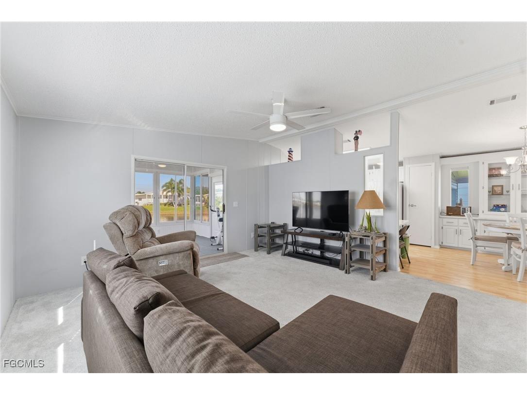 276 Lakeside Drive North Fort Myers FL 33903 2025015327 image12