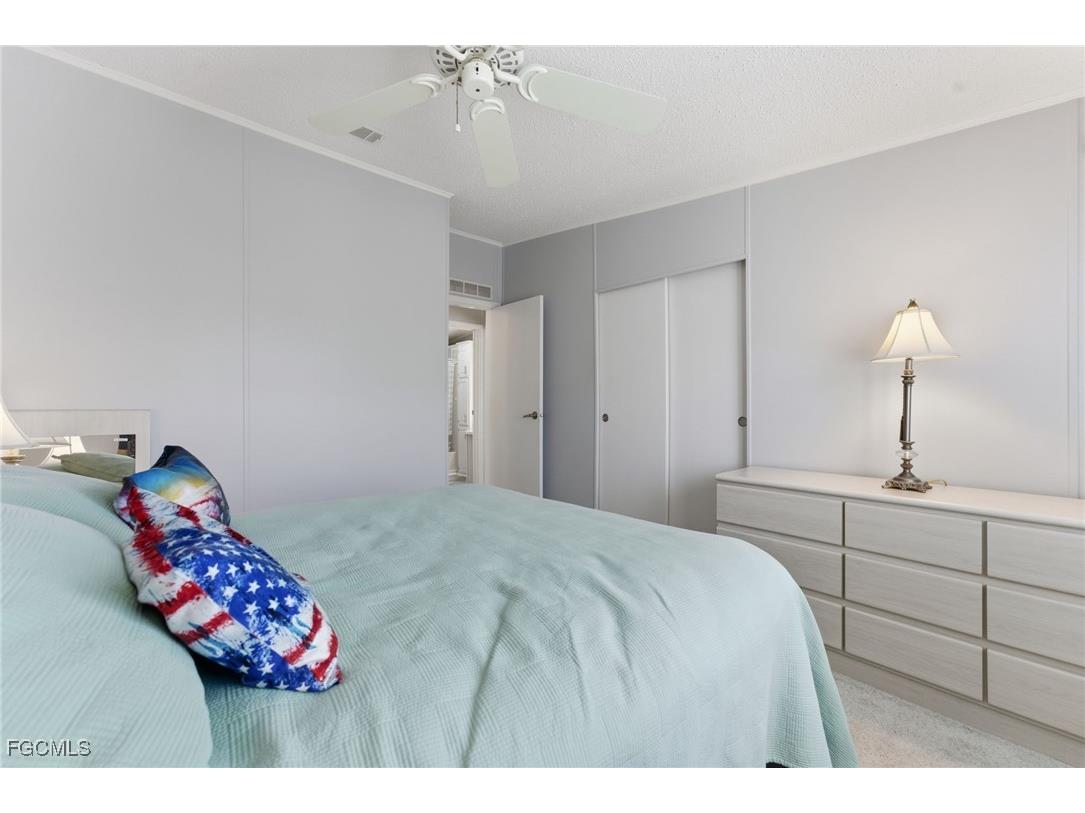 276 Lakeside Drive North Fort Myers FL 33903 2025015327 image15