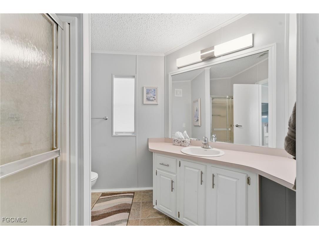 276 Lakeside Drive North Fort Myers FL 33903 2025015327 image20