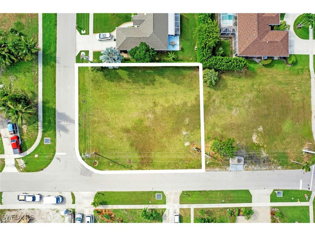 276 Tahiti Road Marco Island FL 34145 225065111 image1