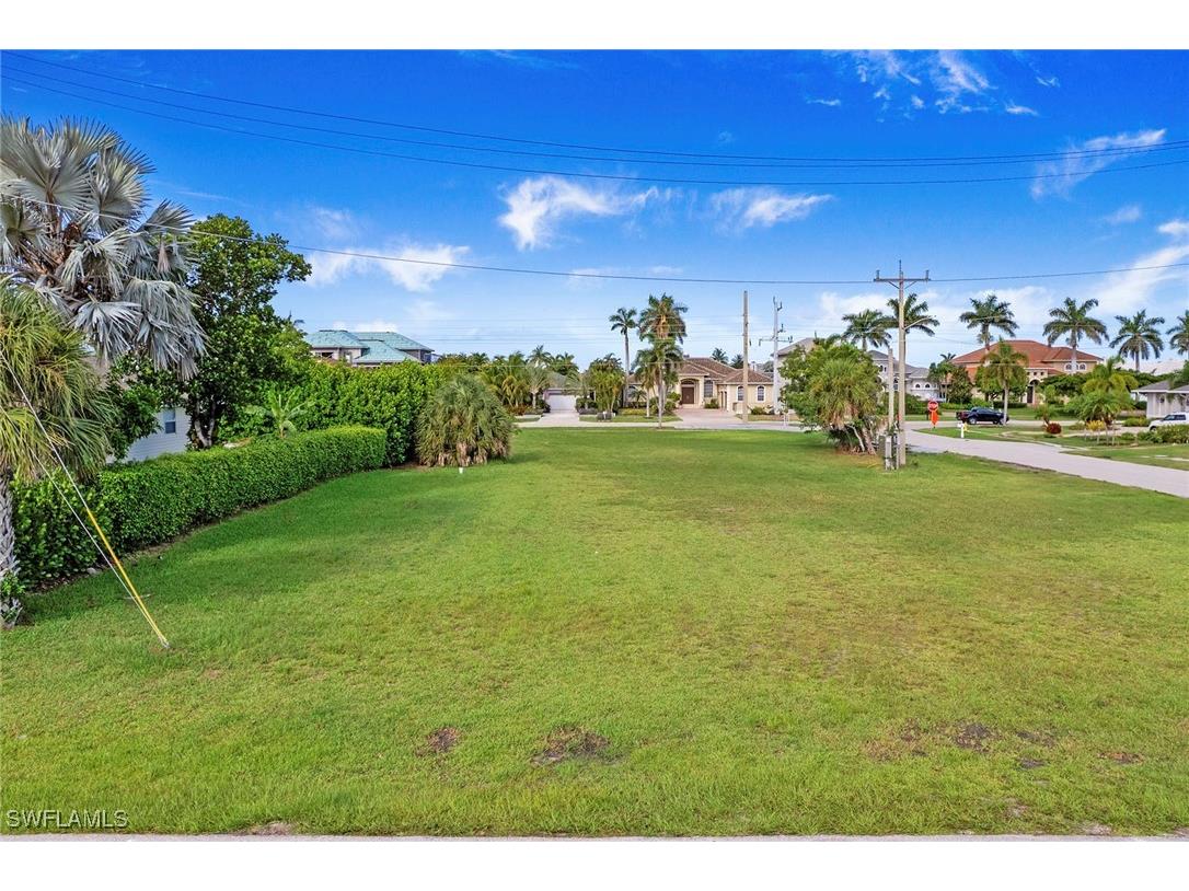 276 Tahiti Road Marco Island FL 34145 225065111 image2